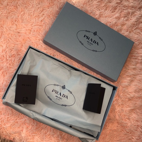 Prada Leopard Print Flats - Picture 4 of 11